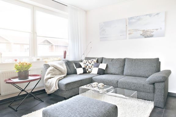 Wohnzimmer mit Sofa